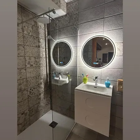 Deniahome * Denia